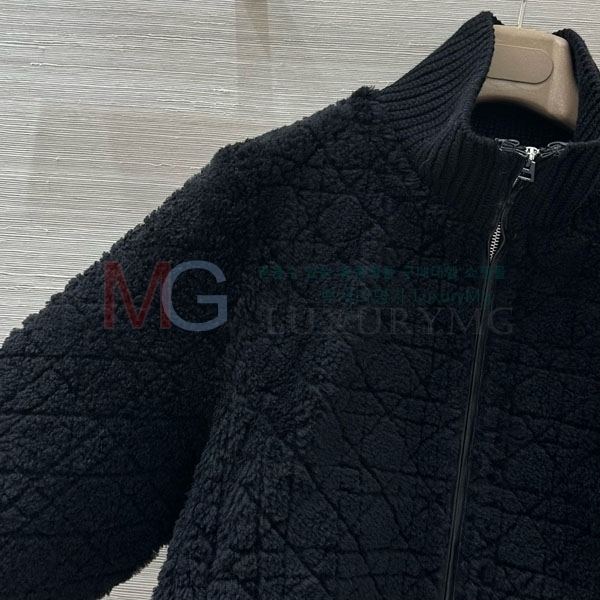   þ   DO6134054-10