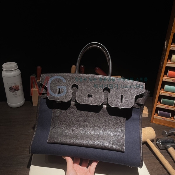 ޽ 35 Ų H240060-102