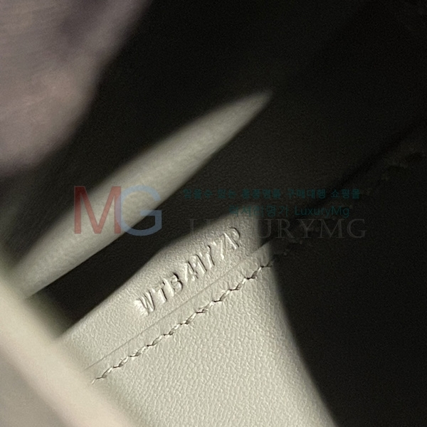 ޽ ̸ ܽ 22CM H952601-6