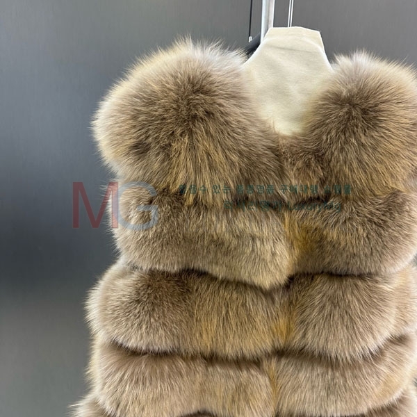   þ    FEND234008-1