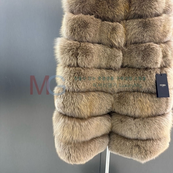   þ    FEND234008-1