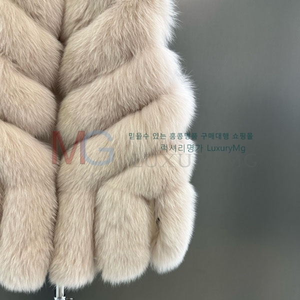   þ    DO8234077-2