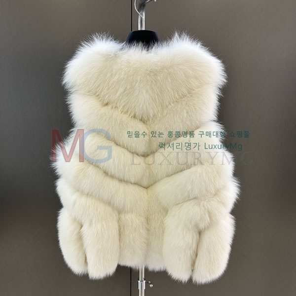   þ    DO8234077-4