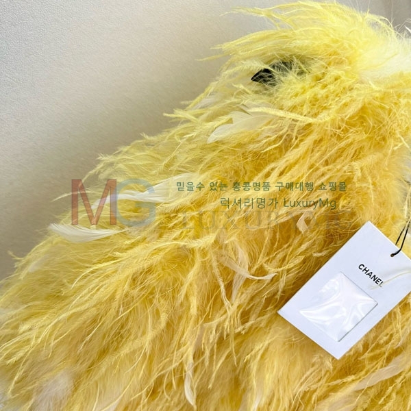  * þ    CH2456750-1