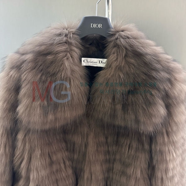   þ   DO8234077-11