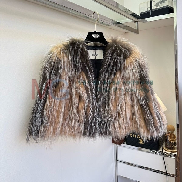   þ   FEND234507-5