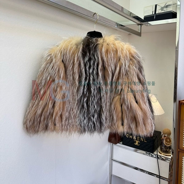   þ   FEND234507-5