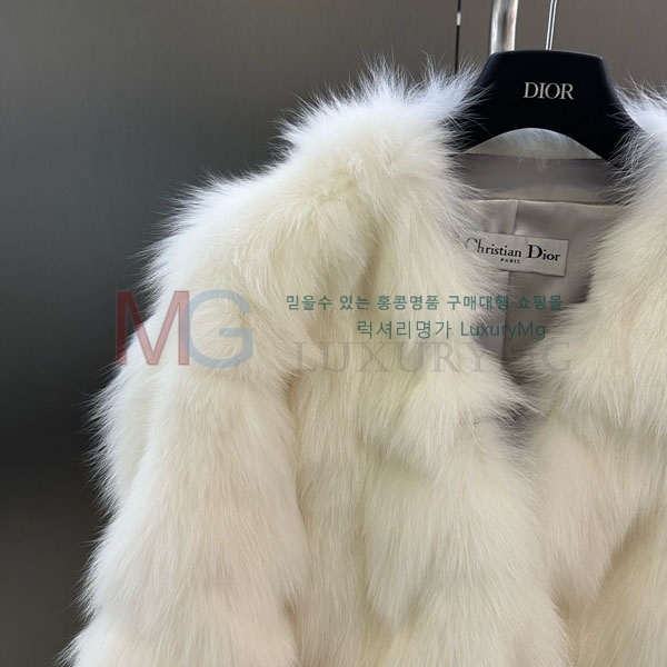   þ   DO8234077-20