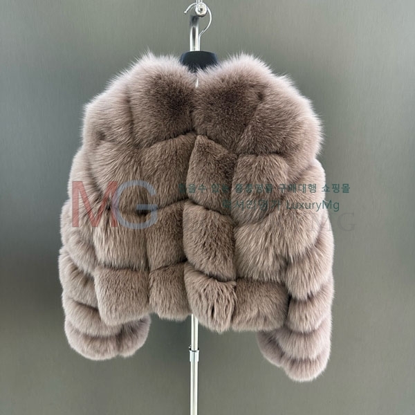   þ   DO8234077-27