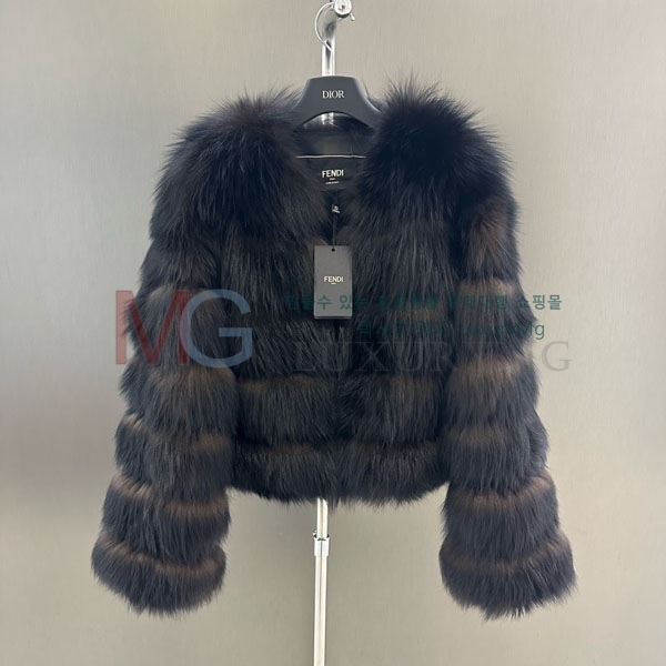   þ   FEND234008-9