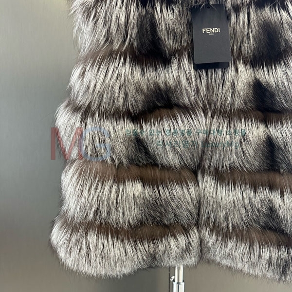   þ    FEND234008-4