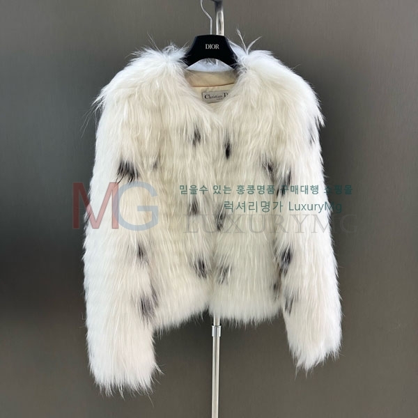   þ   DO8234077-29