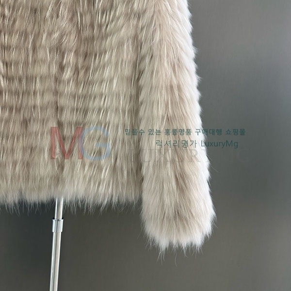   þ   DO8234077-33