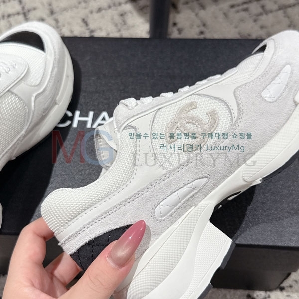  * ĳ־ Ŀ AT555033-1