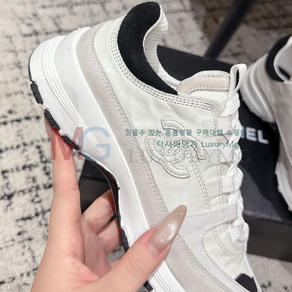  * ĳ־ Ŀ AT555036-1