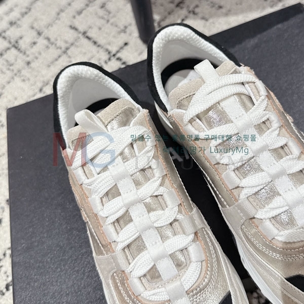  * ĳ־ Ŀ AT555036-3