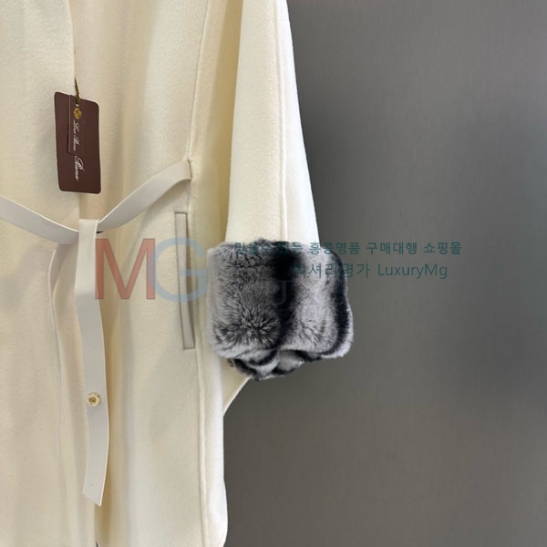  η** þ   Ʈ LP2324077-2