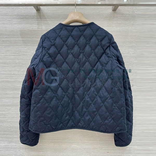  η** ٿ е LP2923022-4