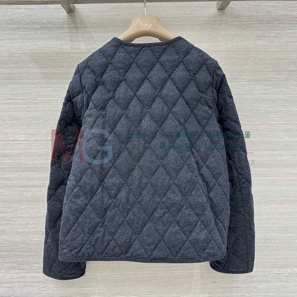  η** ٿ е LP2923022-6