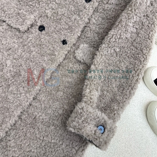  η** þ   Ʈ LP2324077-4