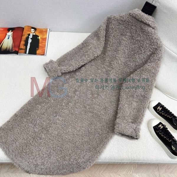  η** þ   Ʈ LP2324077-4