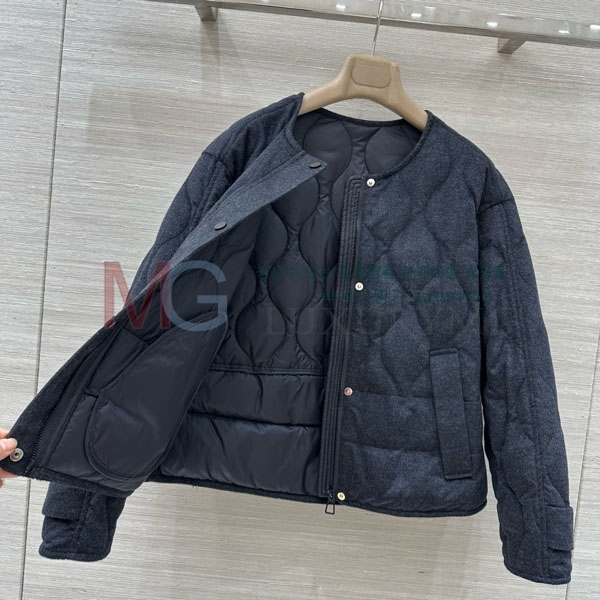  η** ٿ е LP2923022-9