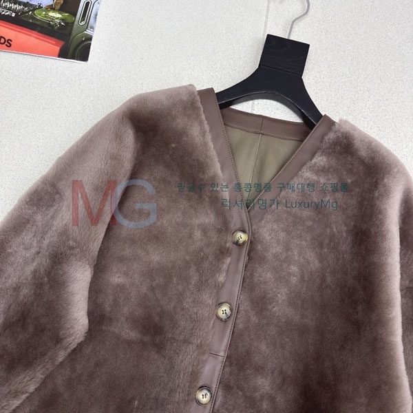 ���� �ο��� �þ �� ���� LOW23023-3