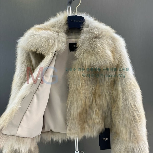   þ   FEND223424-1