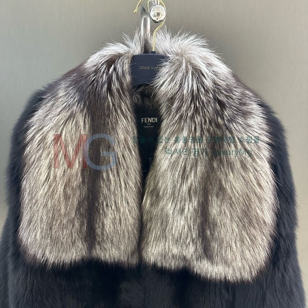   þ   FEND223424-3