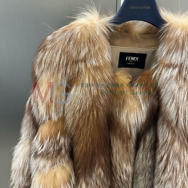   þ   FEND223424-5