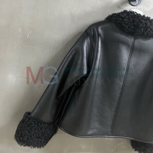  ο þ   LOW23404-5