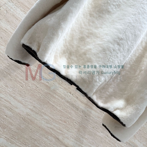  η** þ   LP23345054-31