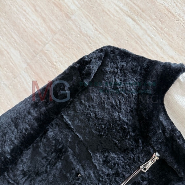  ο þ   LOW234080-5