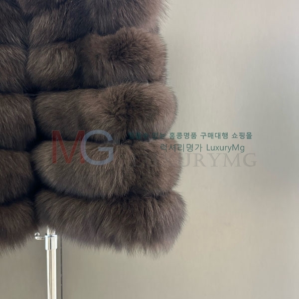   þ    DO8282306-9