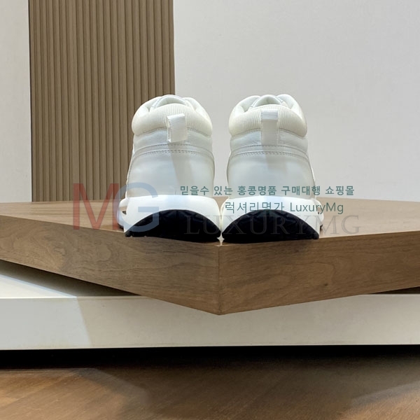 ���� ���̺��� ����Ŀ�� LV66602-2