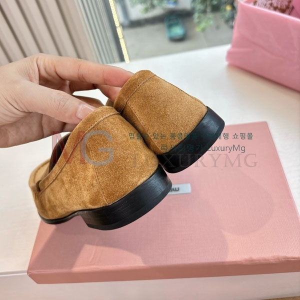���� �̿�̿� �÷����� MIU00652-2