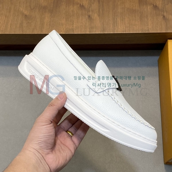  ̺ ĳ־  1LV303668-4