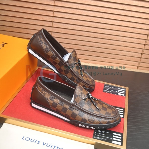  ̺ ĳ־  1LV303667-1