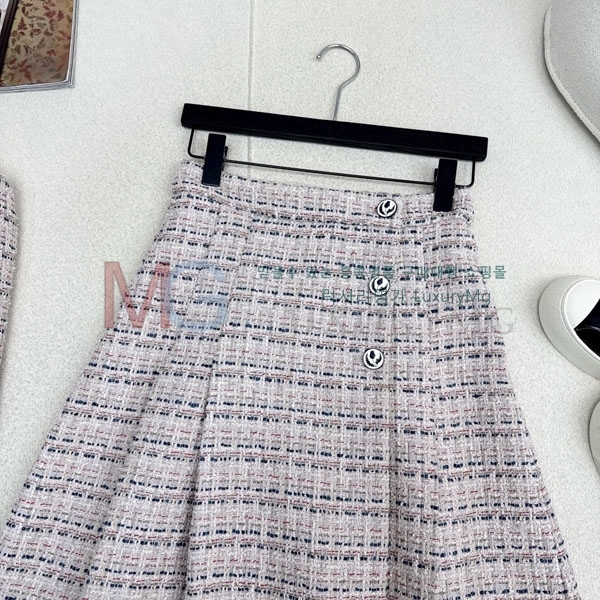  η** ĿƮ LP234052-2