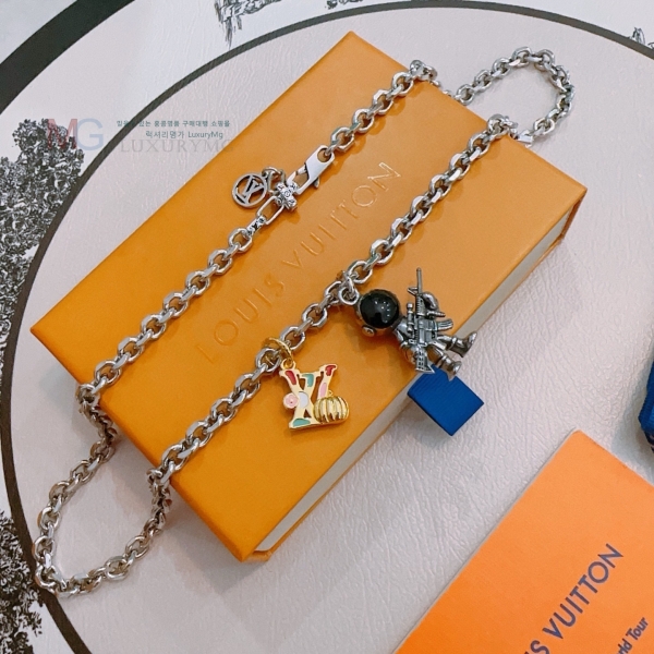 �������� ���̺��� ����� LV76234021-5