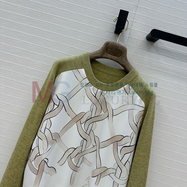 ���� �η�**�� ������ LP325677-9