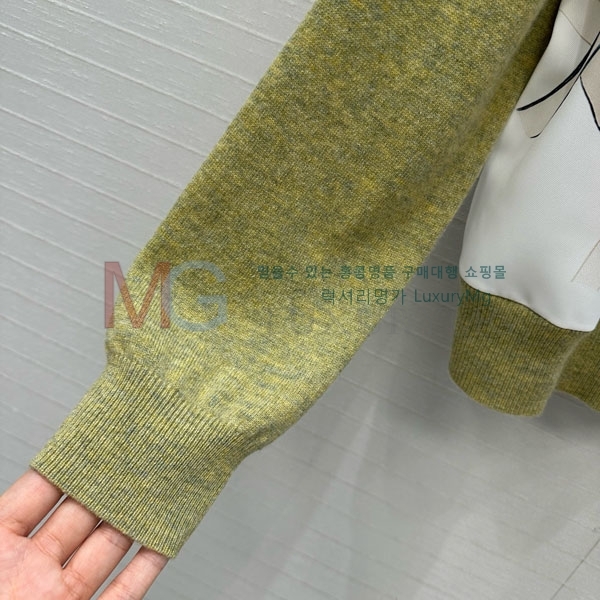 ���� �η�**�� ������ LP325677-9