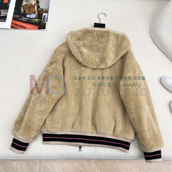  η**  þ   LP424502-11