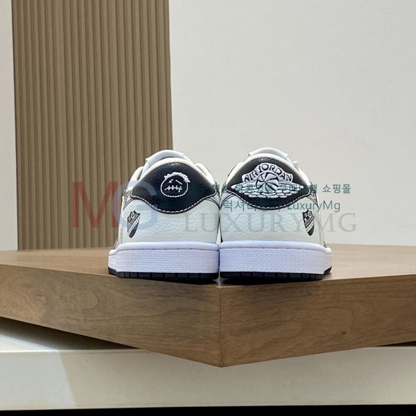 ���� ����*�� ����Ŀ�� 8LV60055-4