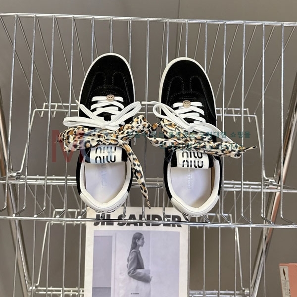 ���� �̿�̿� ����Ŀ�� MI3308802-3