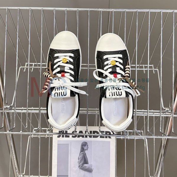 ���� �̿�̿� ����Ŀ�� MI3308802-4