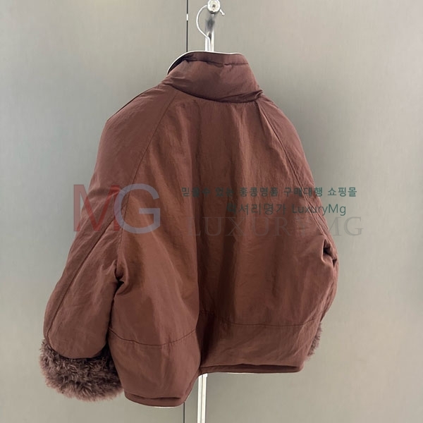 ���� �η�**�� ��� �ٿ� �е� LP434064-3