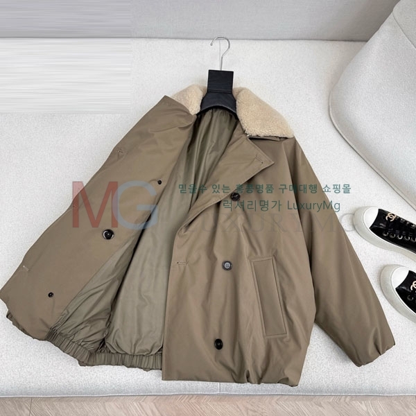 ���� ���ڷ� ��ġ�ڸ� �ٿ� �е� BC56568-4