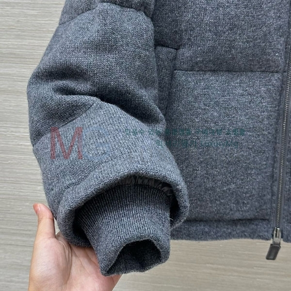 ���� �η�**�� �ٿ� �е� LP434205-1