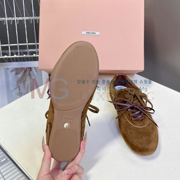 ���� �̿�̿� ����Ŀ�� MI3378924-2